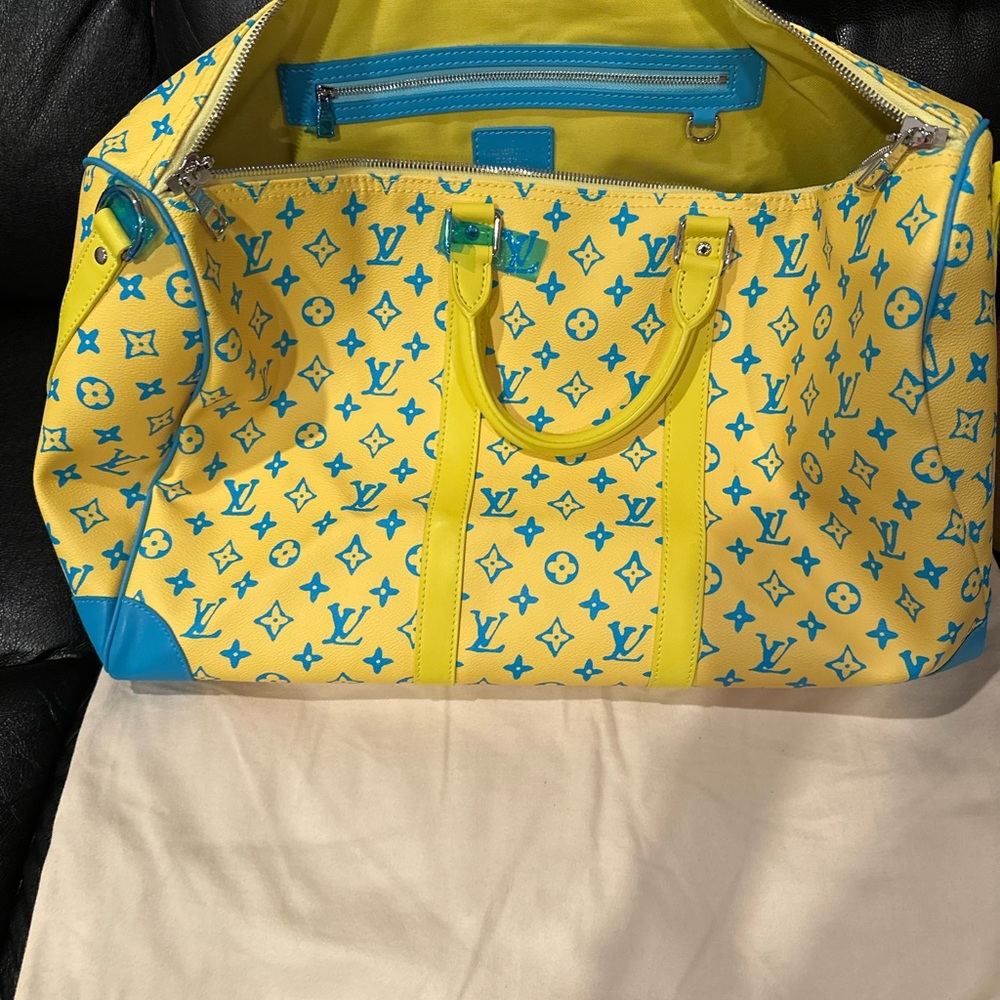Louis Vuitton Bag with Yellow Interior and Blue Zipper